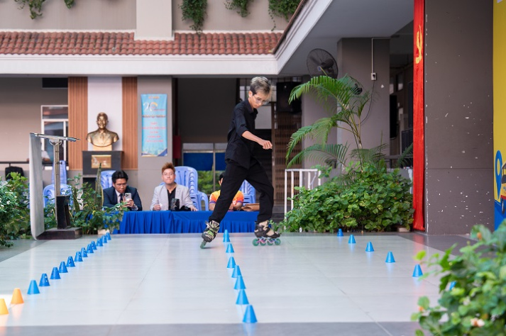 HUTECH Scholarship Tour 2025: Trao 32 suất học bổng trị giá 25% học phí toàn khóa cho học sinh Trường THPT Nguyễn Hữu Thọ (TP.HCM) 68