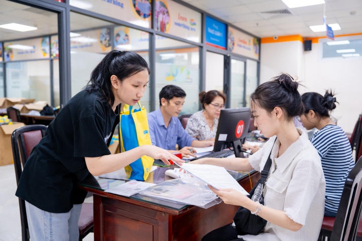 [Video] Cần hỗ trợ về ký túc xá, nhà trọ, tân sinh viên HUTECH làm gì? 128