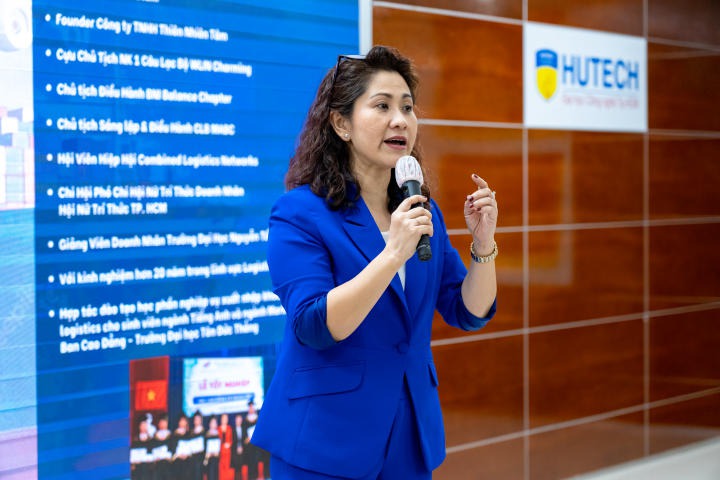 Sinh viên VKIT tìm hiểu nghề Xuất nhập khẩu và Logistics qua hội thảo 38