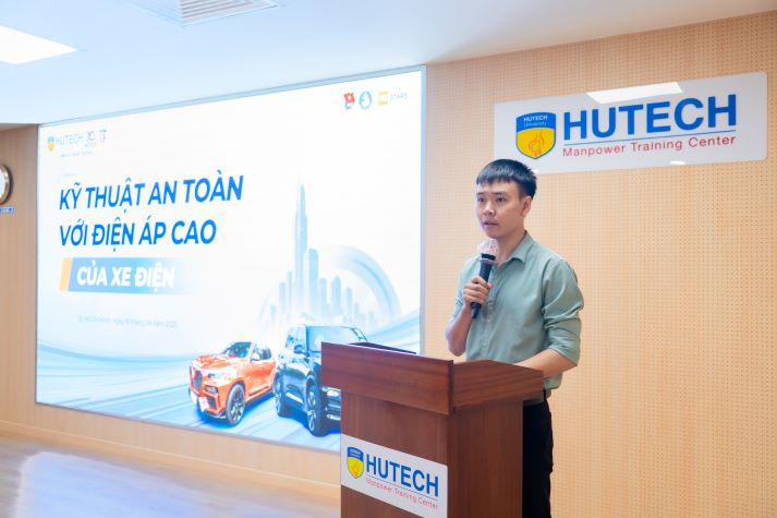 Sinh viên Viện Kỹ thuật "giải mã" điện áp cao xe điện, vững vàng bước vào ngành công nghiệp xanh 8