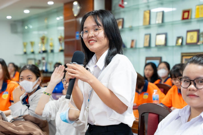 Chuyên gia Hàn Quốc định hướng về thị trường nghề nghiệp cho sinh viên khoa Hàn Quốc học 69