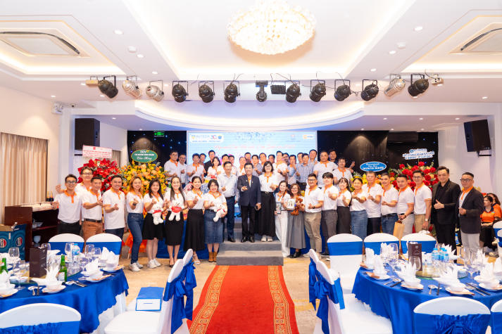 Khoa Tài chính - Thương mại kỷ niệm 16 năm thành lập với nhiều dấu ấn tự hào 9