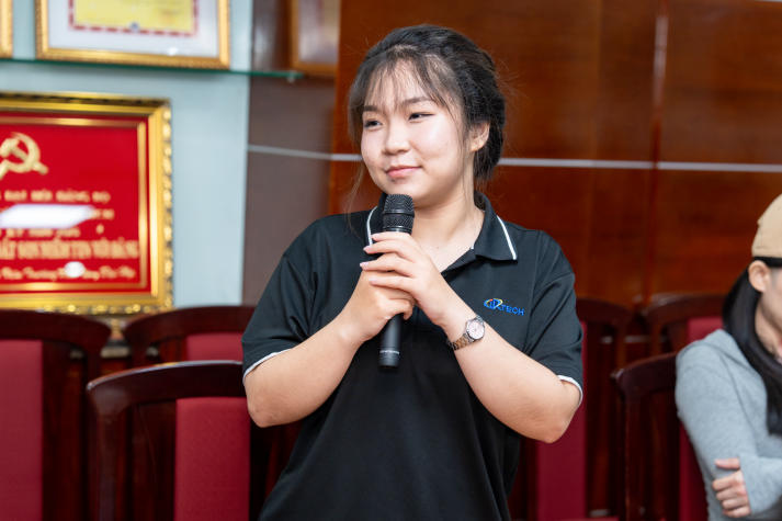 Tân sinh viên Khoa Hệ thống thông tin quản lý “mở khóa” hành trình đại học 56