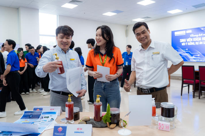 Sáng tạo xanh - Dấu ấn sinh viên HUTECH trong xu hướng phát triển bền vững 113