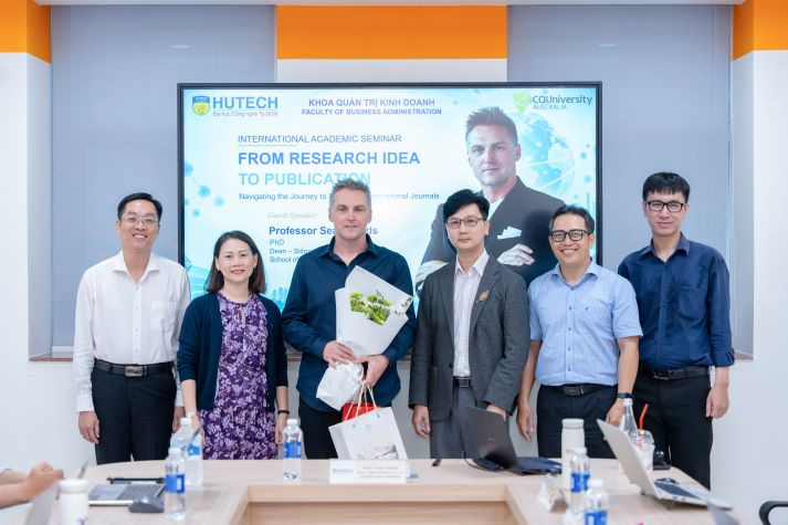 CB-GV-NV Khoa Quản trị kinh doanh tiếp cận hành trình từ ý tưởng nghiên cứu đến công bố quốc tế 18