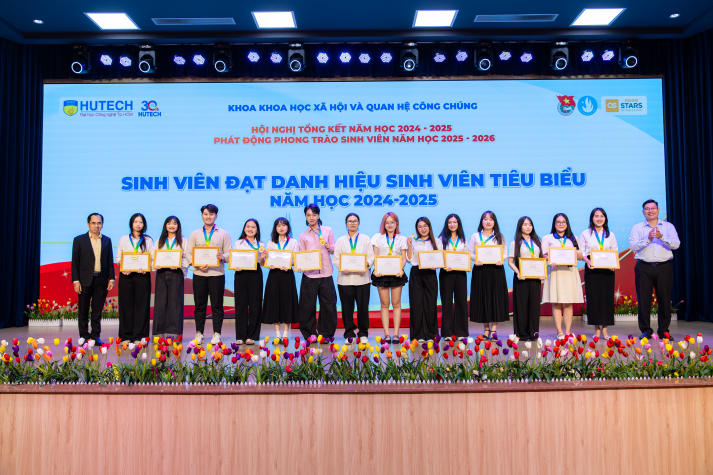 Từ dấu ấn năm học cũ đến khát vọng mới của sinh viên Khoa Khoa học Xã hội và Quan hệ Công chúng 107