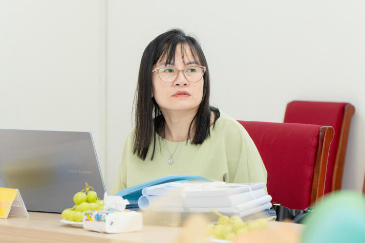 Nhiều góc nhìn sáng tạo trong nghiên cứu giảng dạy tiếng Anh tại buổi bảo vệ luận văn/đề án Thạc sĩ ngành Ngôn ngữ Anh 21