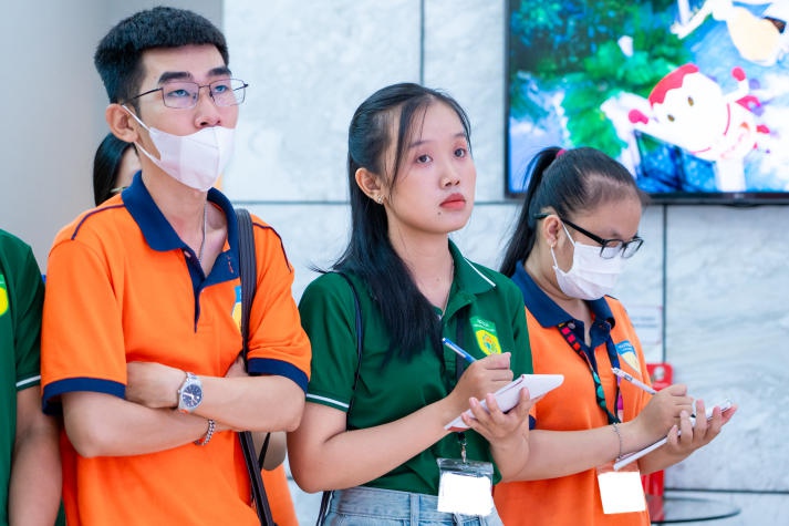 Sinh viên Công nghệ sinh học tìm hiểu về sữa lên men qua chuyến tham quan Công ty TNHH Yakult Việt Nam 23