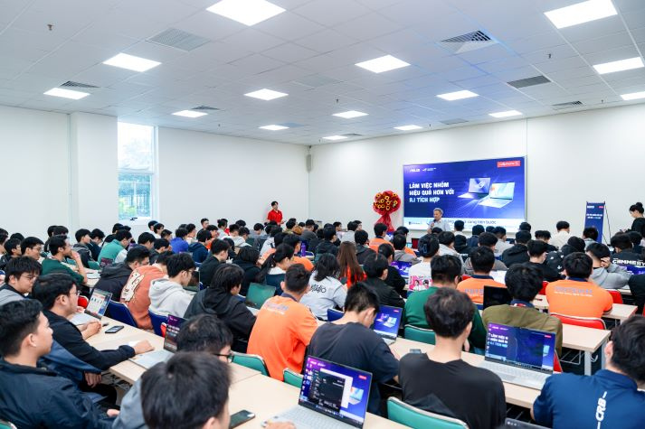Sinh viên Công nghệ thông tin “bắt sóng” AI: Làm việc nhóm thông minh thời 4.0 16