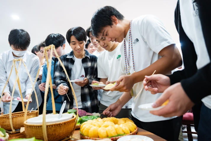 Giao lưu ẩm thực Việt - Nhật sôi nổi giữa sinh viên VJIT và học sinh Trường THPT Komaba Gakuen (Nhật Bản) 63