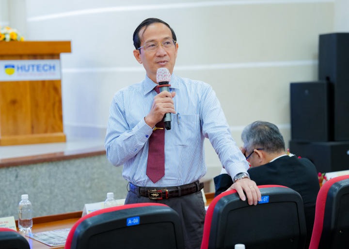 Các khách mời tham dự chương trình HUTECH 1