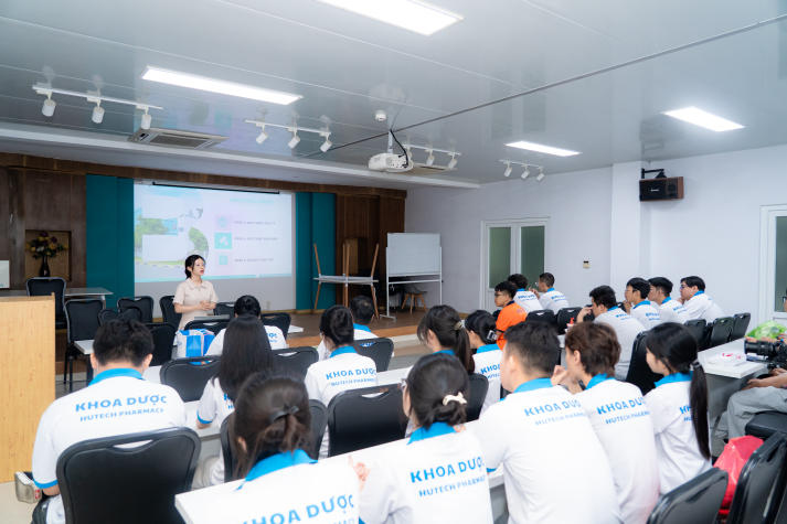 HUTECH PharmaCom Tour: Trải nghiệm thực tế - Bước đệm nghề nghiệp cho sinh viên ngành Dược 29