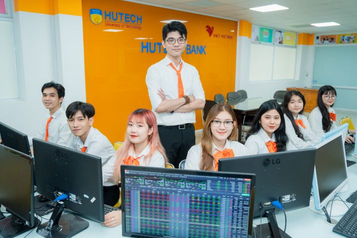 [Hướng nghiệp 2026] Hành vi tài chính thay đổi, cơ hội mới cho thế hệ trẻ theo đuổi ngành Tài chính - Ngân hàng 52