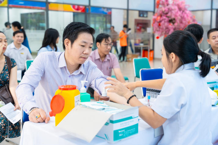 HUTECH đồng hành chăm sóc sức khỏe CB-GV-NV qua đợt khám định kỳ 2026 33