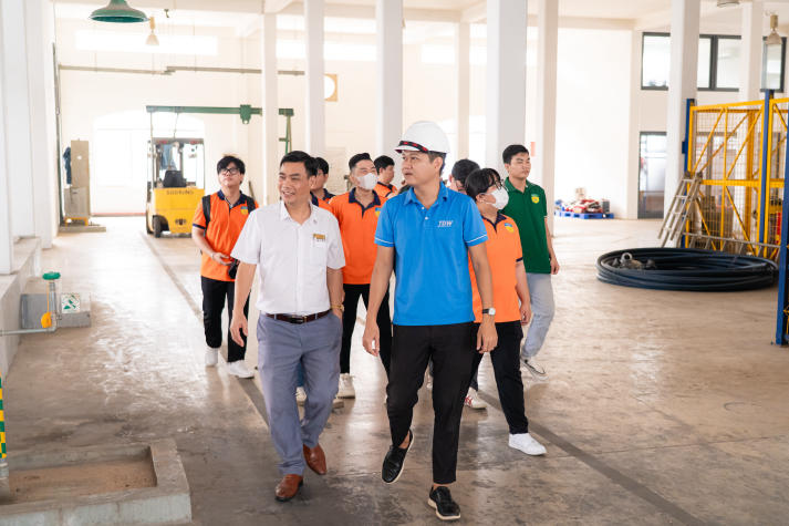 Trải nghiệm thực tế tại nhà máy nước: Bước đệm nghề nghiệp cho sinh viên Viện Khoa học Ứng dụng HUTECH 59