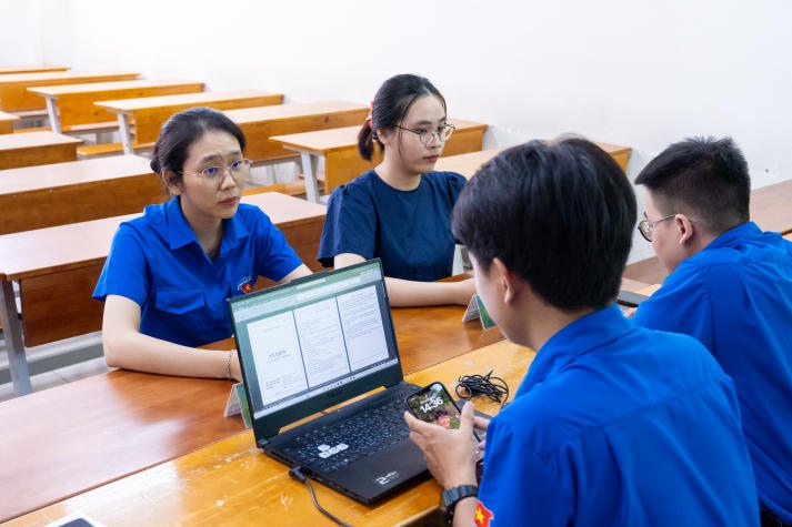 Phỏng vấn tuyển quân “Mùa hè xanh HUTECH 2024”, chiến sĩ chờ ngày lên đường 40