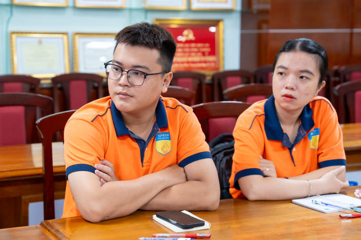 Top 6 HUTECH Startup Wings 2025 trang bị kỹ năng thực chiến về thiết lập mục tiêu kinh doanh và tài chính 71