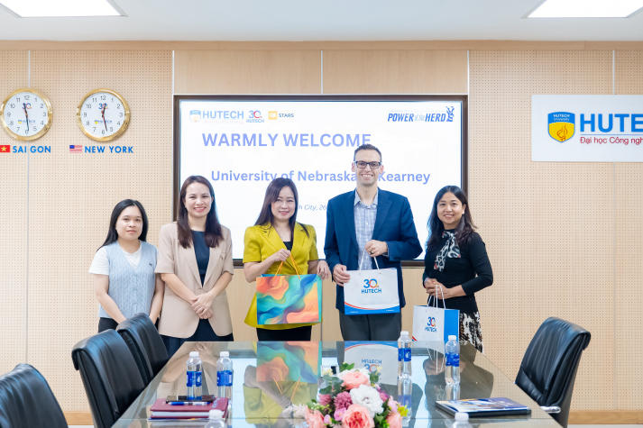 Nhiều triển vọng cho đào tạo và nghiên cứu tại HUTECH qua buổi làm việc cùng University of Nebraska at Kearney (Mỹ) 56