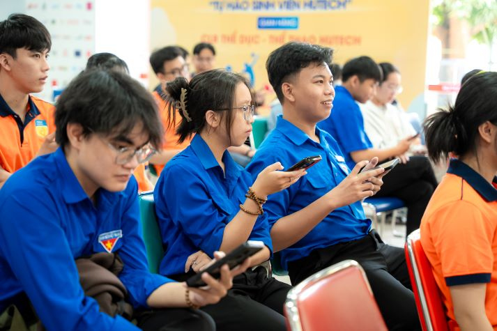 Ngày hội “Tự hào sinh viên HUTECH” khơi dậy sắc màu tuổi trẻ 47