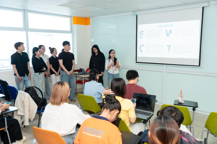 Pitching trước doanh nghiệp, sinh viên Quan hệ công chúng thử sức với bài toán truyền thông thực tế 43