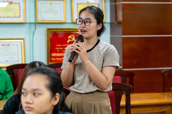 Nắm bắt bí quyết thành công, sinh viên Khoa học Xã hội và Quan hệ Công chúng tự tin thực hiện nghiên cứu khoa học 119