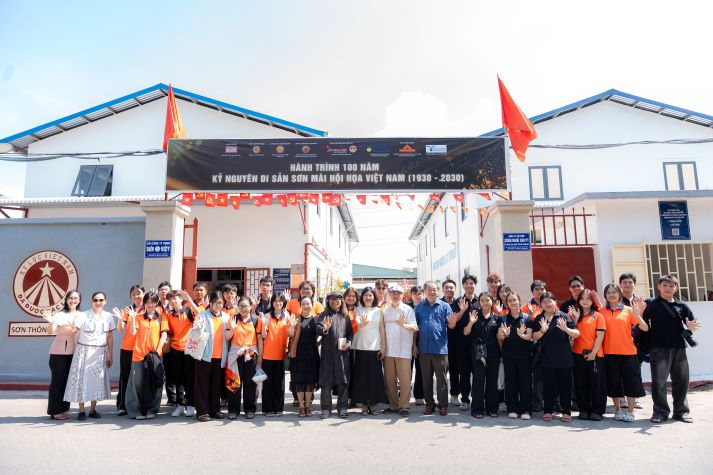 Sinh viên Kiến trúc - Mỹ thuật lan tỏa vẻ đẹp sơn mài Việt qua Hành trình “Kỷ nguyên di sản” 9