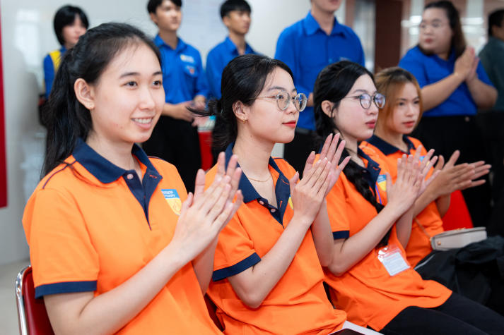 Khởi động từ ngày 20/4, Ngày hội “Tự hào Sinh viên HUTECH” mang đến loạt hoạt động sôi nổi 42