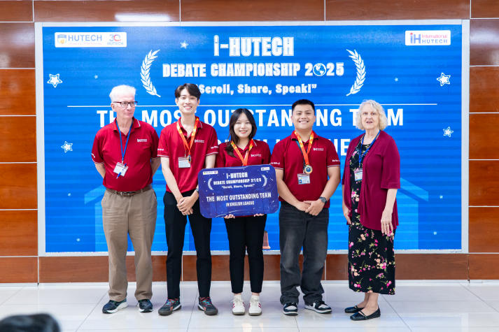 Chung kết I-HUTECH Debate Championship 2025: Tỏa sáng tư duy phản biện và bản lĩnh sinh viên HUTECH 193