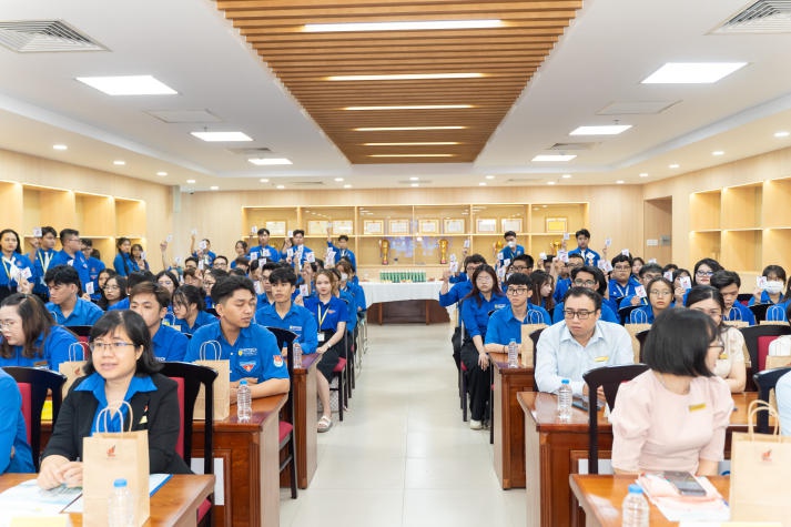 Đại hội đại biểu Đoàn TNCS Hồ Chí Minh Khoa Thú y - Chăn nuôi thống nhất định hướng hoạt động trong nhiệm kỳ mới 180