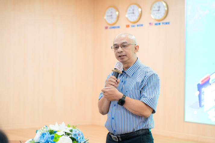 [Video] Chuyện kể bằng website: IT-ers HUTECH truyền cảm hứng tại My First Website 2025 15