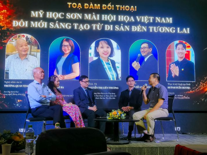 Khoa Kiến trúc - Mỹ thuật chung tay đưa di sản vào thời đại số, lan tỏa hành trình 100 năm sơn mài Việt Nam 52