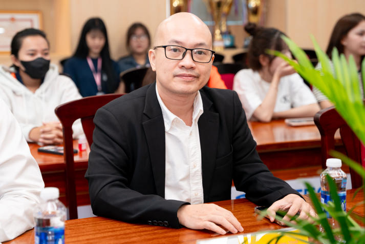 Sinh viên Khoa Luật lắng nghe câu chuyện làm nghề từ những luật sư hàng đầu 25