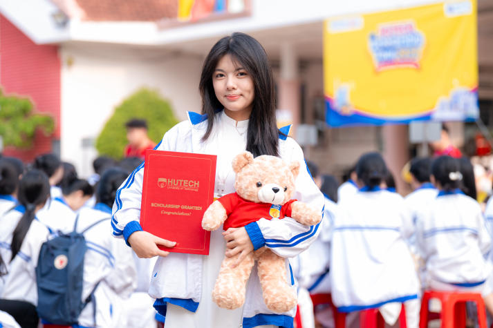 [Ảnh] HUTECH Scholarship Tour 2026 “phủ sóng” học bổng xuyên Việt,  tiếp sức sĩ tử chạm tương lai 258