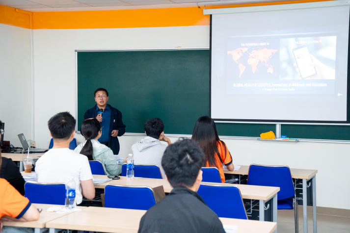 HUTECH students expand creative thinking and global connections through a workshop series with Philippine speakers 49