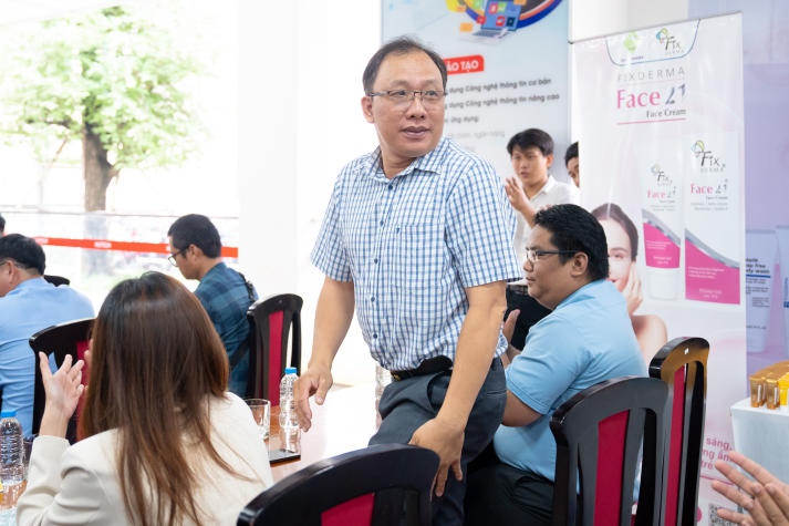 [Video] Sinh viên Viện Khoa học Ứng dụng HUTECH bảo vệ đồ án trước doanh nghiệp và “săn” việc ngay tại trường 229