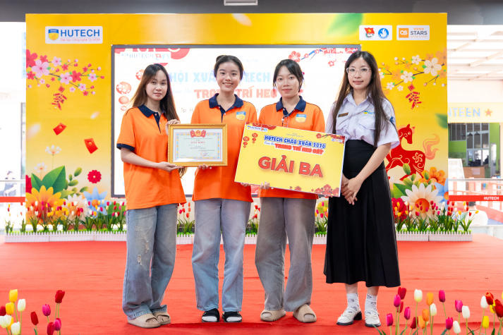 [Video] HUTECH Chào Xuân 2026: “Bật mood” Tết Việt giữa khuôn viên trường 248