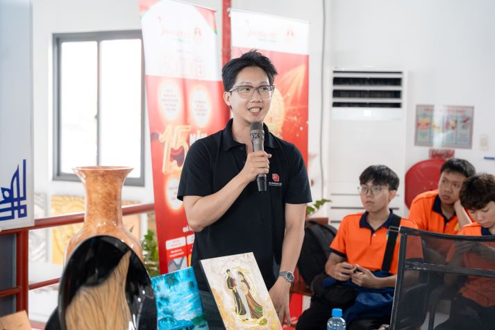 Sinh viên Kiến trúc - Mỹ thuật lan tỏa vẻ đẹp sơn mài Việt qua Hành trình “Kỷ nguyên di sản” 32