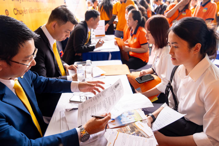 [Video] Cùng chuyên gia “mở khóa” kỹ năng phỏng vấn, sinh viên HUTECH tự tin chinh phục nhà tuyển dụng 91
