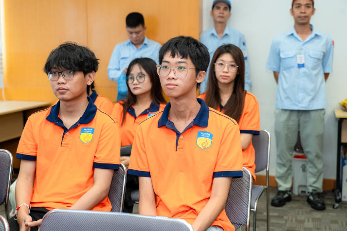 Sinh viên Quan hệ công chúng khám phá vận hành thương hiệu tại nhà máy ECM (Panasonic) 40