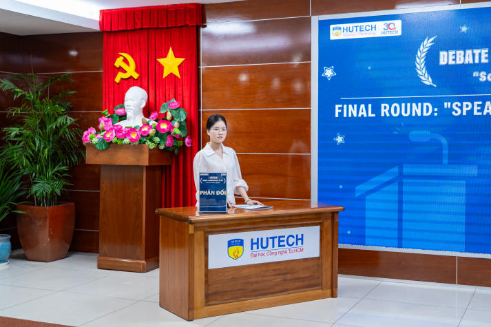 Chung kết I-HUTECH Debate Championship 2025: Tỏa sáng tư duy phản biện và bản lĩnh sinh viên HUTECH 47