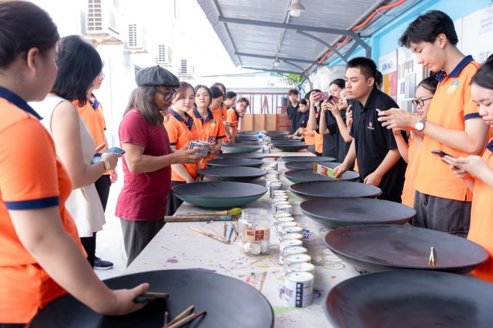 Sinh viên Kiến trúc - Mỹ thuật lan tỏa vẻ đẹp sơn mài Việt qua Hành trình “Kỷ nguyên di sản” 43
