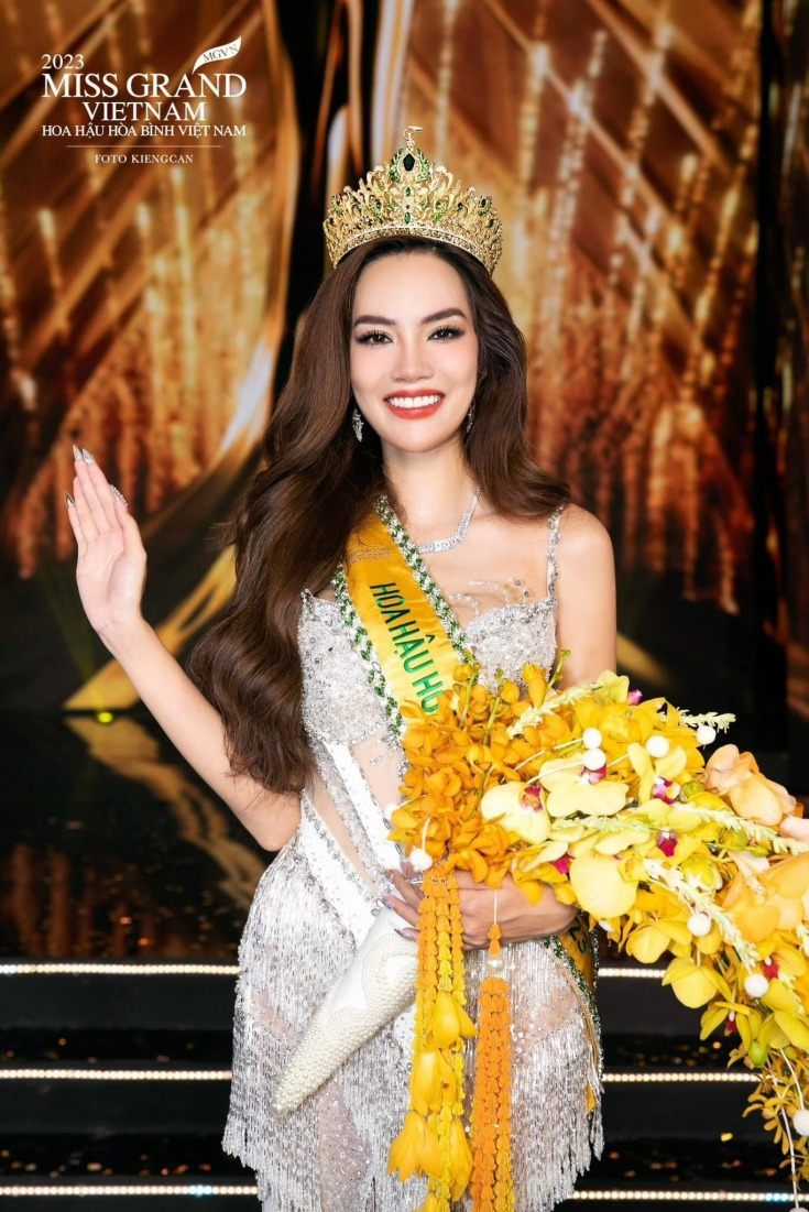 Lê Hoàng Phương - Cựu sinh viên Khoa Kiến trúc - Mỹ thuật HUTECH đăng quang Hoa hậu Hòa bình Việt Nam 2023