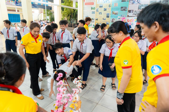 [Ảnh] Nulab Practice Tour: Hành trình lan tỏa yêu thương của sinh viên Khoa Điều dưỡng - Kỹ thuật y học 81