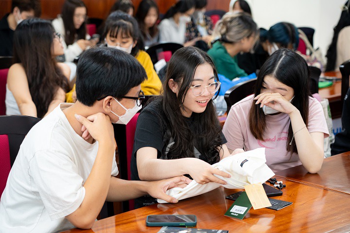 Cuộc thi “From Vietnam With Love” chính thức phát động, sinh viên Thiết kế thời trang HUTECH có cơ hội thể hiện tài năng 70