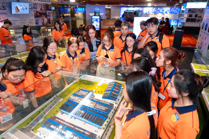 Sinh viên Khoa Khoa học Xã hội và Quan hệ Công chúng khám phá dòng chảy công nghệ tại CT Innovation Hub 4.0 36