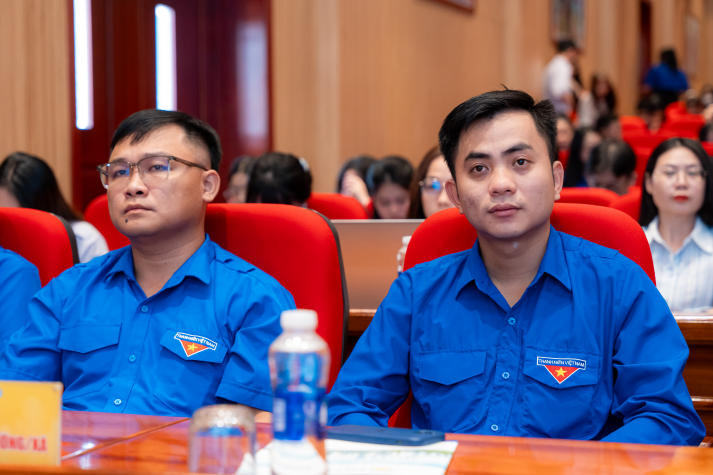 Đoàn - Hội HUTECH tổng kết hành trình cống hiến, phát huy tinh thần xung kích trong mùa hè 2025 23