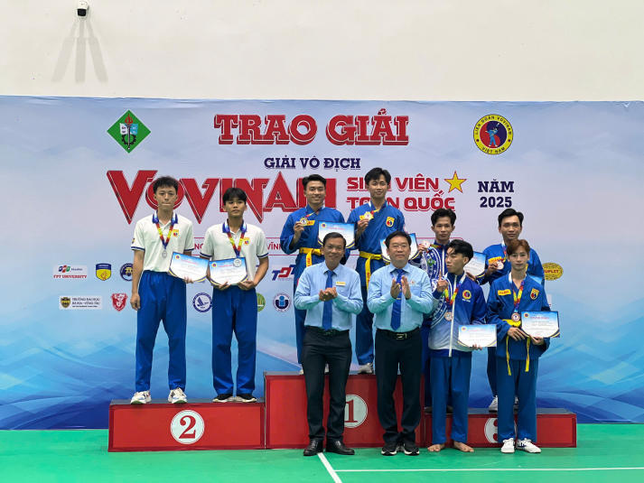 Đội tuyển HUTECH xuất sắc giành 10 huy chương tại Giải vô địch Vovinam sinh viên toàn quốc năm 2025 354