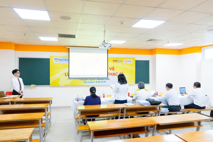 Bắt mạch thị trường số qua các nghiên cứu giàu tính ứng dụng tại buổi bảo vệ luận văn/đề án Thạc sĩ ngành Marketing 56