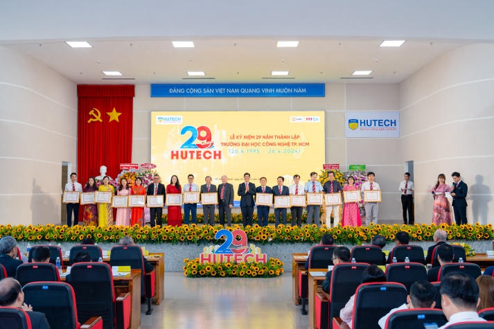 [Video] HUTECH proudly celebrated the 29th establishment anniversary: Steady growth - Prosperous integration 197