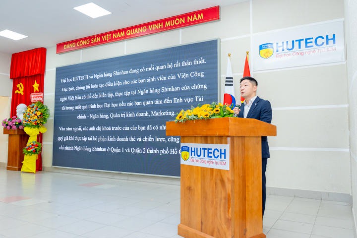[Video] Viện Công nghệ Việt - Hàn HUTECH tổ chức lễ khai giảng, chính thức khởi động năm học mới 126